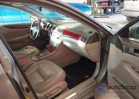 2002 Lexus Es 300 z USA, uszkodzony, nr VIN JTHBF30G825014531